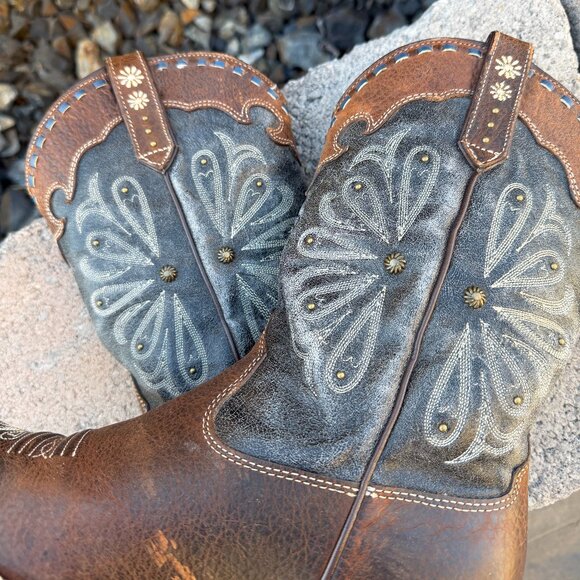 Ariat Women's Daisy Western Cowgirl Boot - Picture 4 of 10